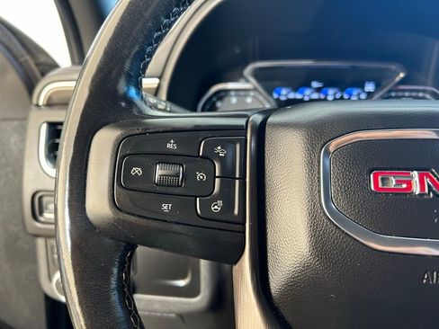 Used 2021 GMC Yukon XL AT4 image 38