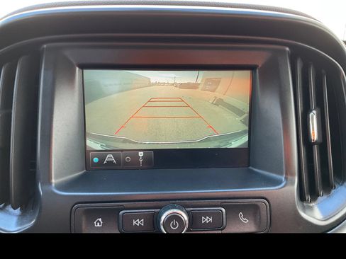Used 2018 Chevrolet Colorado W/T w/ WT Convenience Package RWD image 6