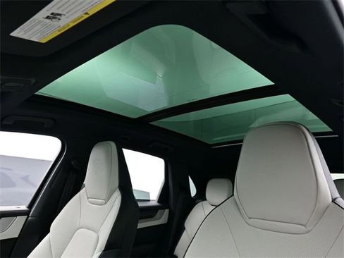 New 2026 Porsche Cayenne E-Hybrid image 13