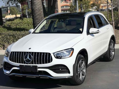 Used 2022 Mercedes-Benz GLC 300 w/ Premium Package Lite image 22