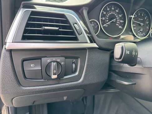 Used 2017 BMW 330i Sedan image 31