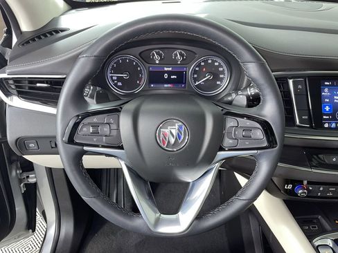 Used 2022 Buick Enclave Essence w/ Sport Touring Edition image 11