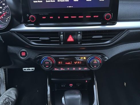 Used 2022 Kia Forte GT-Line w/ GT-Line Premium Package image 33