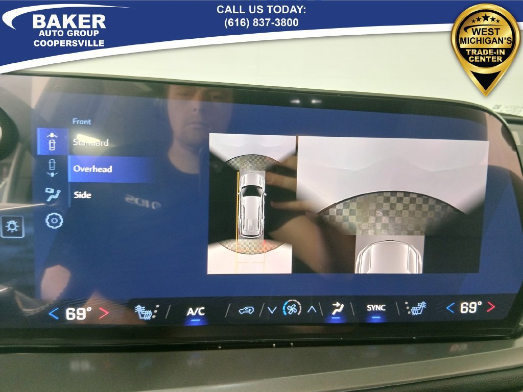 New 2027 Chevrolet Traverse LT w/ Sun and Wheel Package AWD/4WD image 37