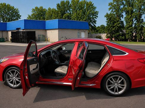 Used 2017 Hyundai Sonata Sport 2.0T FWD image 11