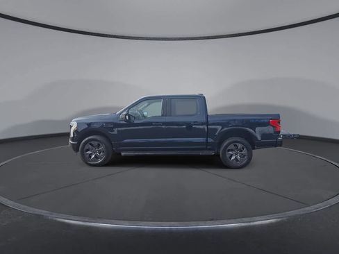Used 2022 Ford F150 Lightning Lariat image 5