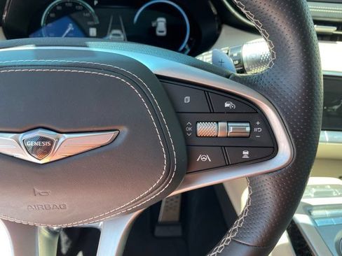 Used 2023 Genesis GV70 3.5T Sport w/ Sport Prestige Package AWD/4WD image 11