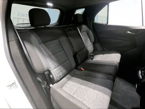 Used 2022 Chevrolet Equinox LT w/ Driver Convenience Package image 22