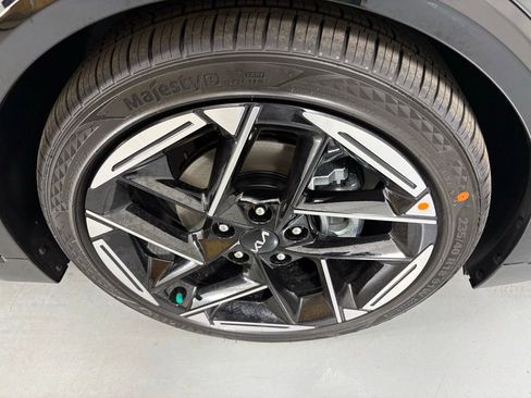 New 2026 Kia K4 GT-Line image 10