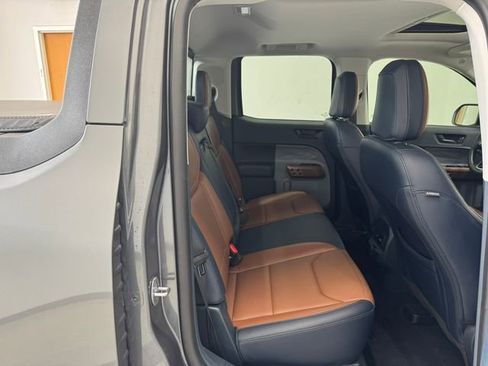 Used 2023 Ford Maverick Lariat w/ Lariat Luxury Package image 17