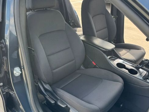 Used 2020 Chevrolet Malibu LS image 36