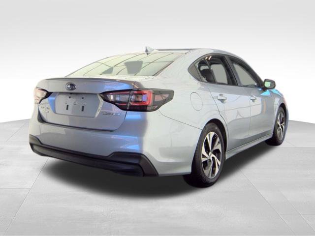 Used 2025 Subaru Legacy Premium AWD/4WD image 6
