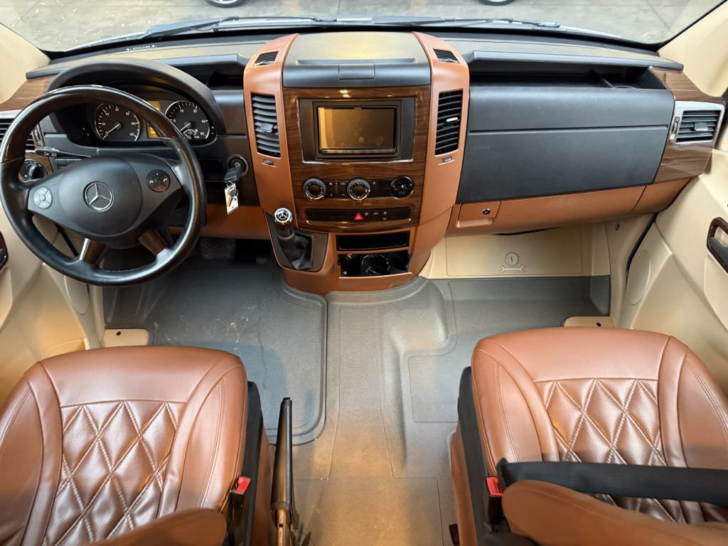 Used 2017 Mercedes-Benz Sprinter 3500 image 45