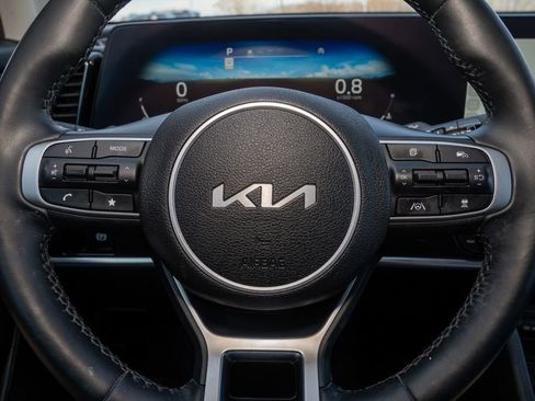 Used 2023 Kia Sportage SX image 18