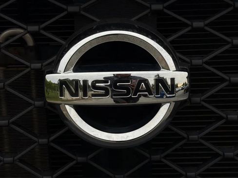Used 2017 Nissan NV 2500 SV w/ Back Door Glass Package RWD image 39