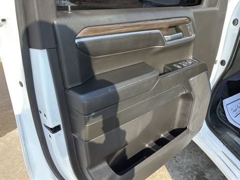 Used 2024 Chevrolet Silverado 1500 LT Trail Boss w/ Protection Package image 18