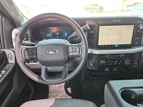 Used 2025 Ford F250 XLT w/ Black Appearance Package AWD/4WD image 14