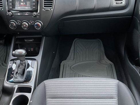 Used 2017 Kia Forte LX w/ LX Popular Package image 22