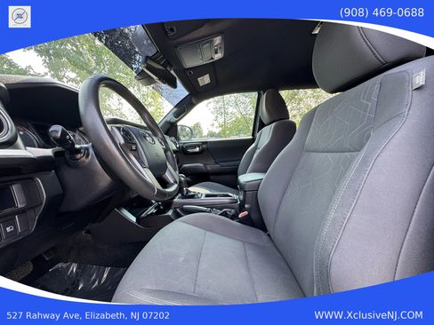 Used 2019 Toyota Tacoma Limited image 8