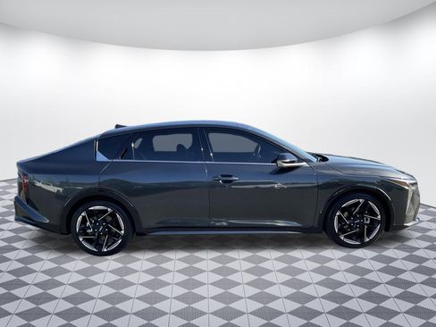 Used 2025 Kia K4 GT-Line w/ GT-Line Sunroof Package FWD image 2