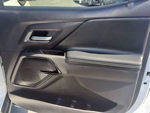 Used 2026 Chevrolet Silverado EV LT AWD/4WD image 25