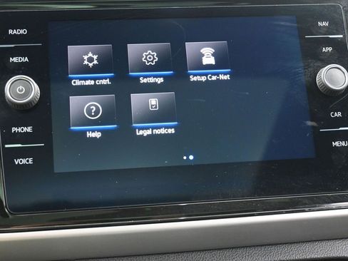 Used 2022 Volkswagen Atlas Cross Sport SEL R-Line image 21