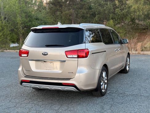 Used 2015 Kia Sedona SX Limited image 5