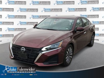 Used 2023 Nissan Altima 2.5 SV