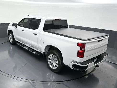 Used 2024 Chevrolet Silverado 1500 Custom image 18