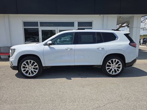 New 2026 GMC Acadia Denali image 4