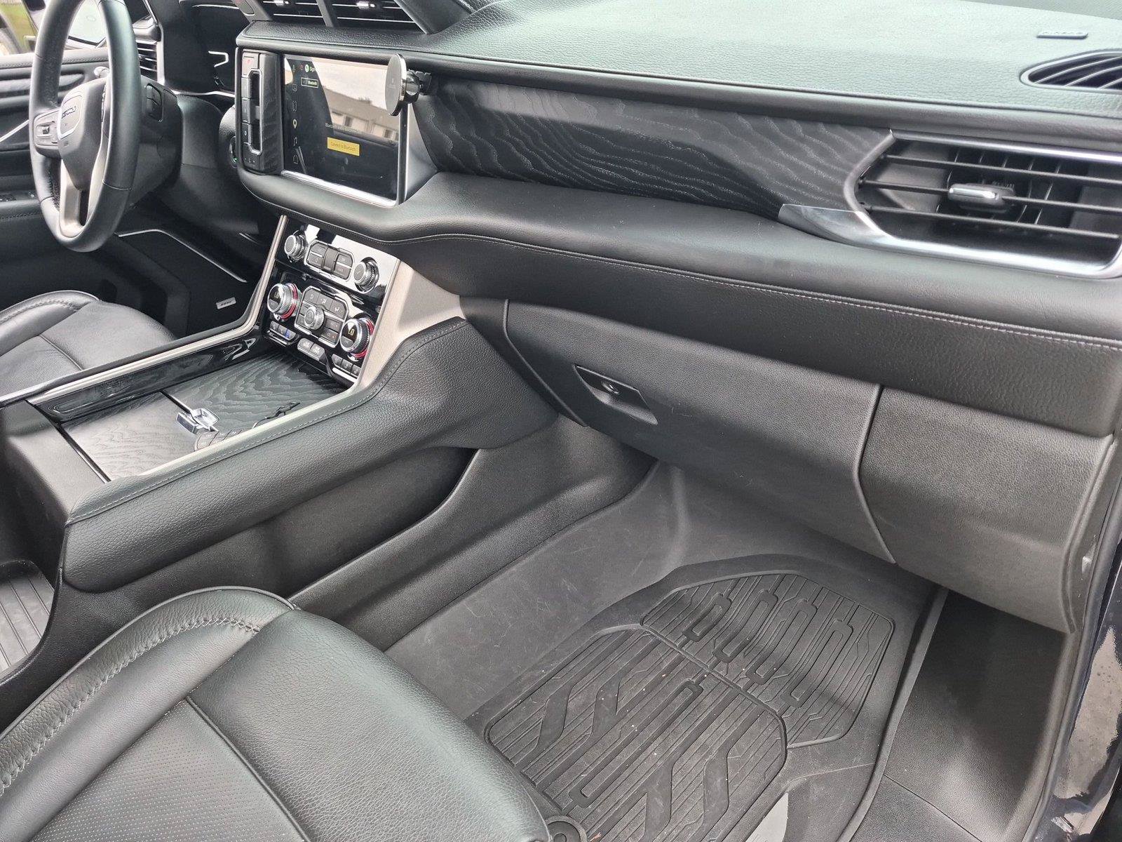 Used 2024 GMC Yukon Denali AWD/4WD image 34