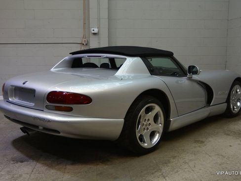 Used 1999 Dodge Viper RT/10 image 4
