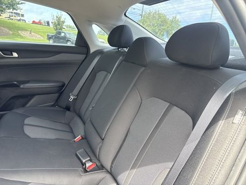Used 2022 Kia K5 LXS FWD image 23