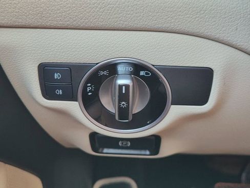 Used 2020 Mercedes-Benz GLA 250 4MATIC image 23