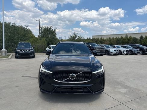 Used 2024 Volvo XC60 T8 Plus w/ Protection Package Premier AWD/4WD image 3