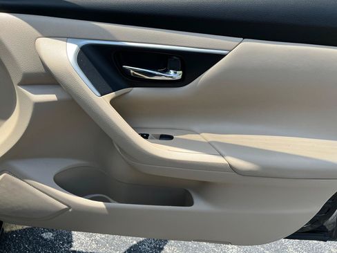 Used 2017 Nissan Altima 2.5 S w/ Power Driver Seat Package FWD image 30
