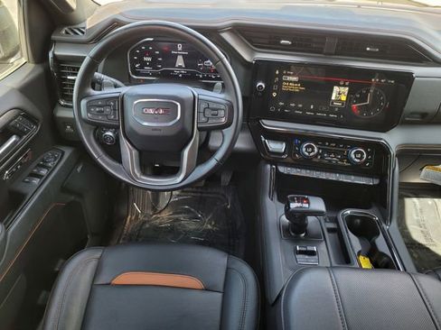 Used 2024 GMC Sierra 1500 AT4 w/ Technology Package image 11