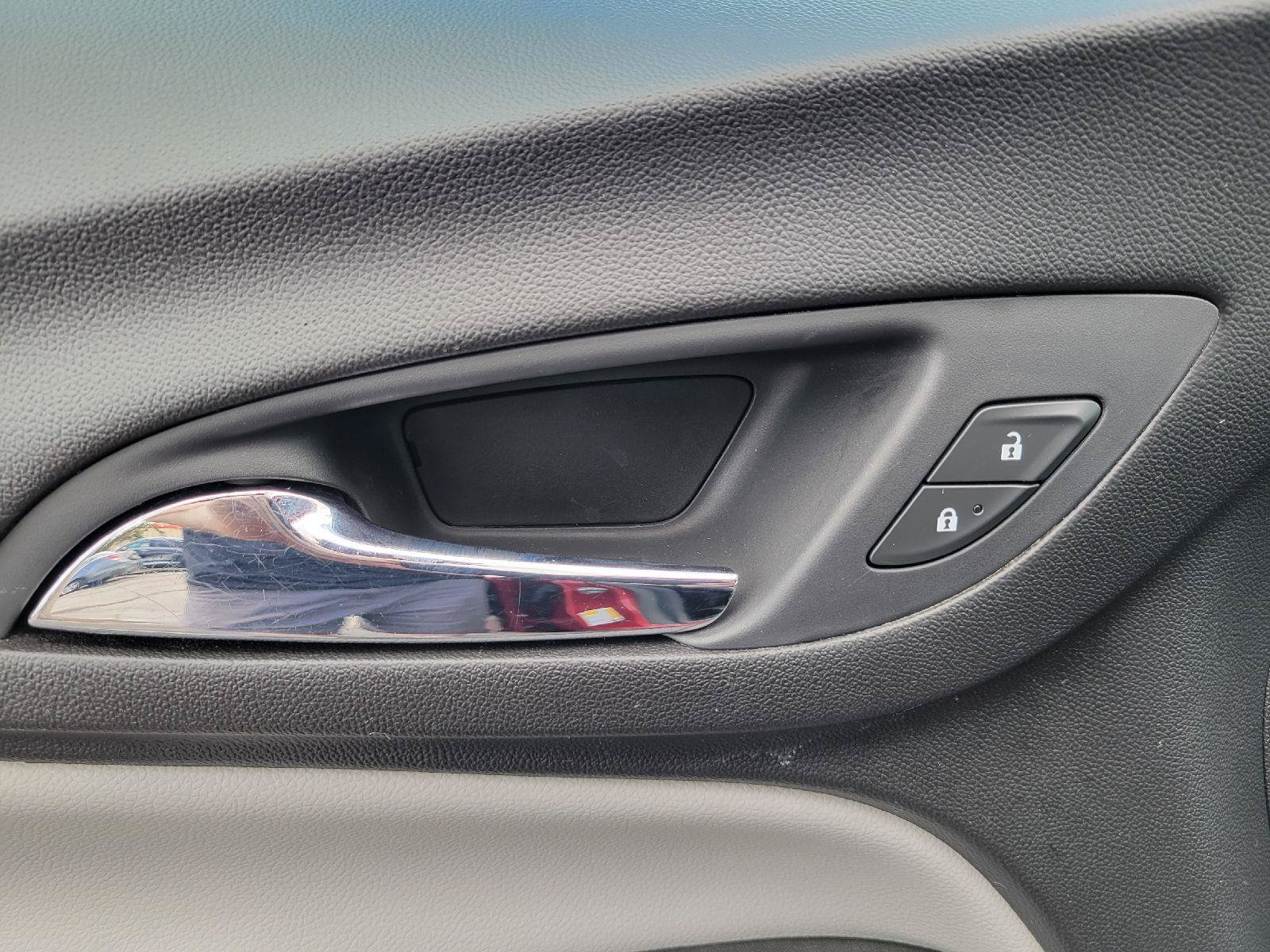 Used 2020 Chevrolet Equinox Premier FWD image 7
