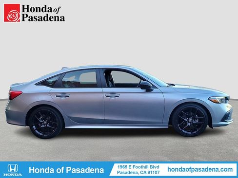Used 2024 Honda Civic Sport image 4