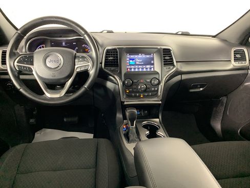 Used 2021 Jeep Grand Cherokee Laredo AWD/4WD image 35