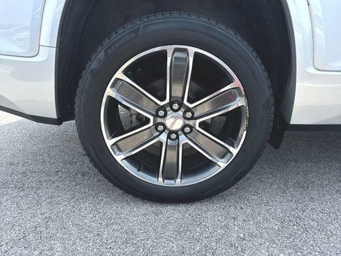 Used 2018 GMC Acadia Denali AWD/4WD image 33