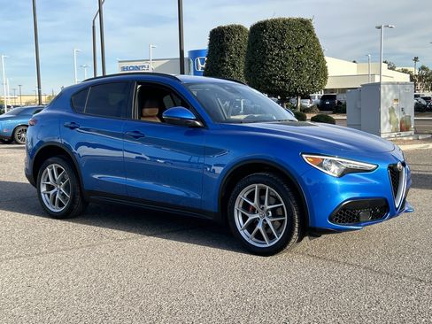 Used 2018 Alfa Romeo Stelvio Ti Sport image 7