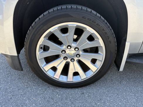 Used 2016 Chevrolet Suburban LS w/ Max Trailering Package AWD/4WD image 10