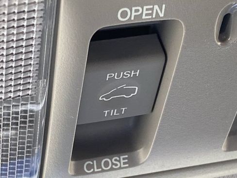 Used 2021 Honda CR-V EX image 24