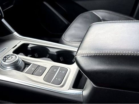 Used 2023 Ford Explorer Limited RWD image 8