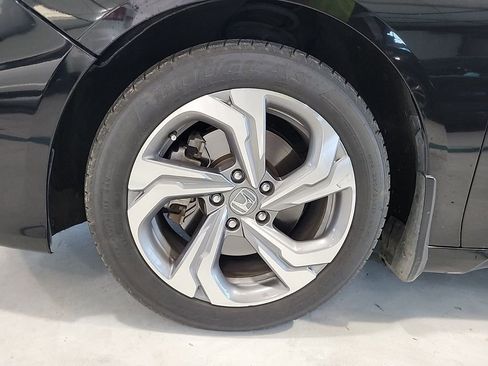 Used 2018 Honda Accord EX-L image 4