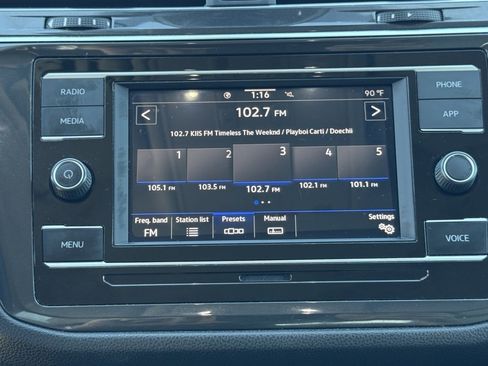 Used 2023 Volkswagen Tiguan S image 21