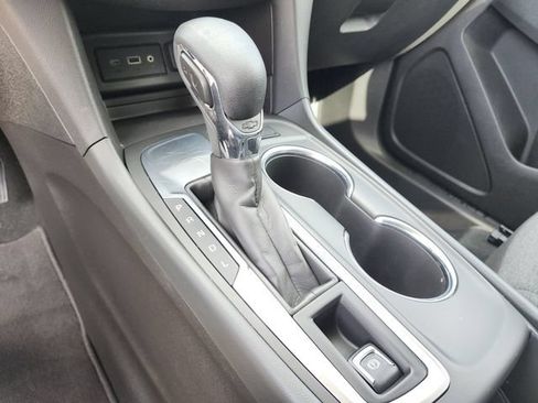 Used 2024 Chevrolet Equinox LT FWD image 29
