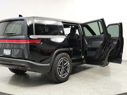 Used 2025 Rivian R1S Adventure image 11