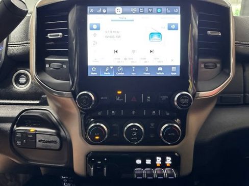 Used 2024 RAM 2500 Laramie w/ Safety Group AWD/4WD image 8